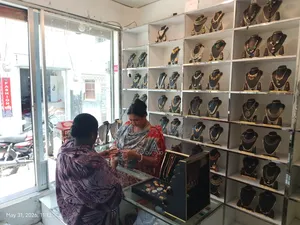 Full Showroom Decoration