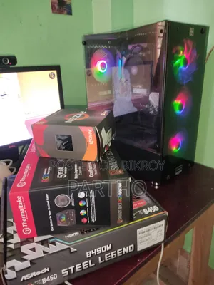 Desktop Computer Asus 8GB AMD Ryzen SSD 256GB