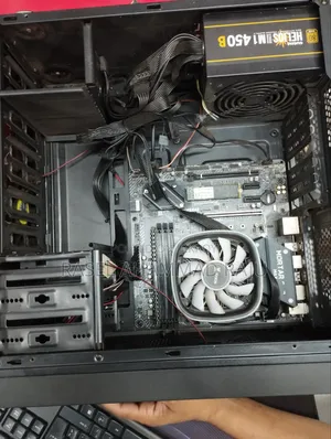 Desktop Computer MSI Aegis 3 Plus 8th 8GB AMD Ryzen 5 SSD 128GB