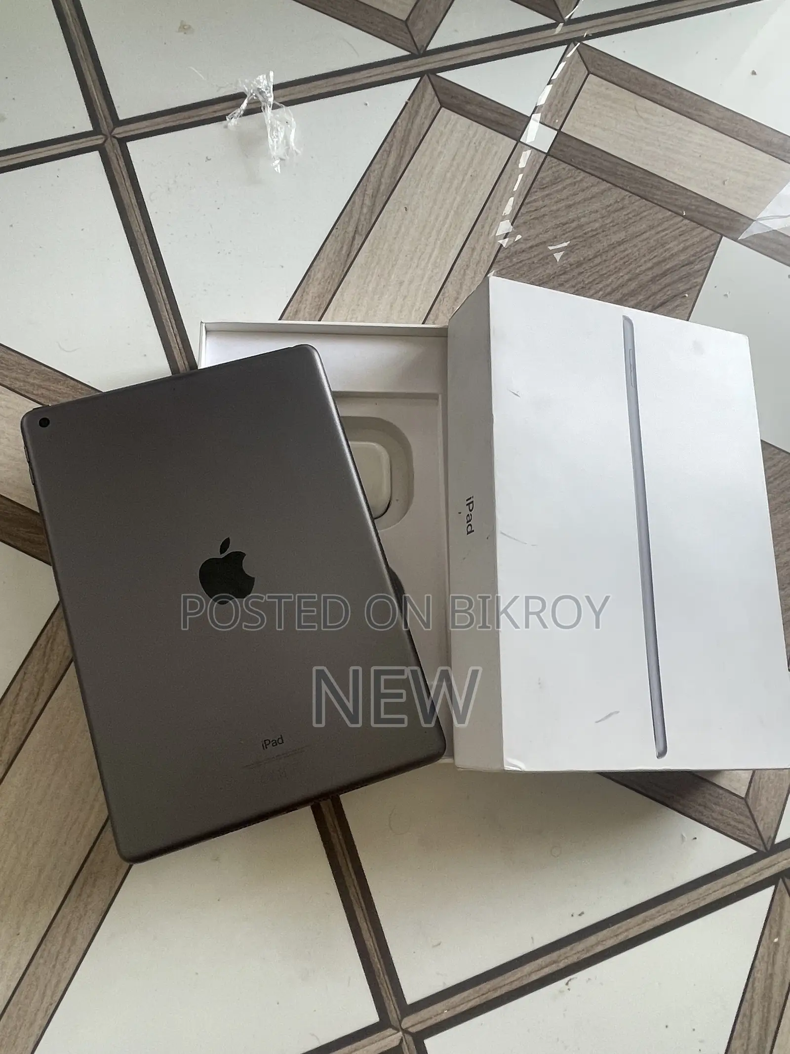 Apple iPad 10.2 (2021) 64 GB Silver