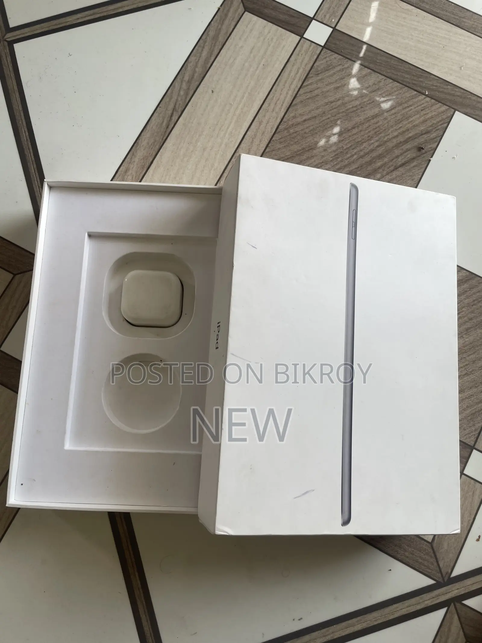 Apple iPad 10.2 (2021) 64 GB Silver