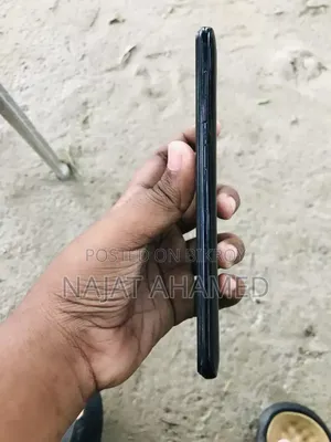 স্যামসাং গ্যালাক্সি এ২০ ৩২ জিবি ব্ল্যাক