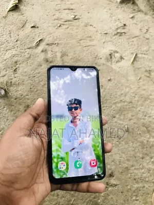 স্যামসাং গ্যালাক্সি এ২০ ৩২ জিবি ব্ল্যাক