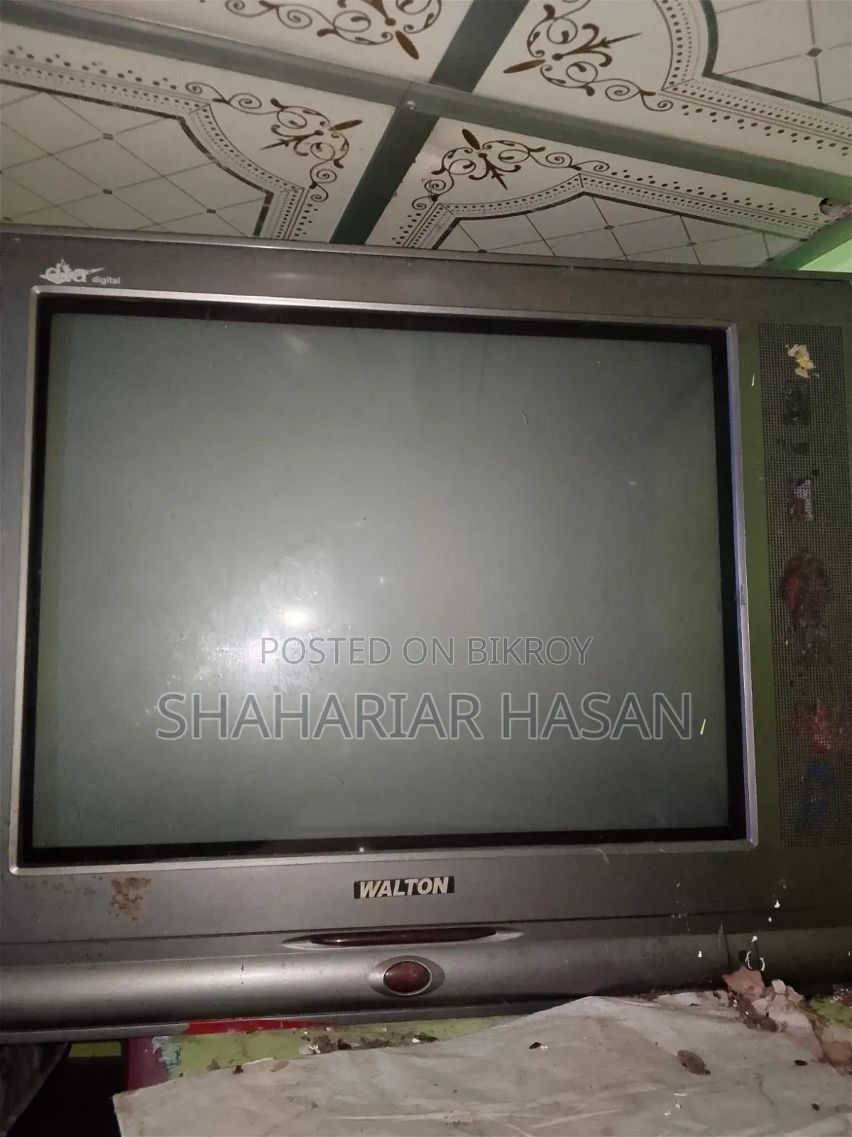 টিভি বিক্রির জন্য