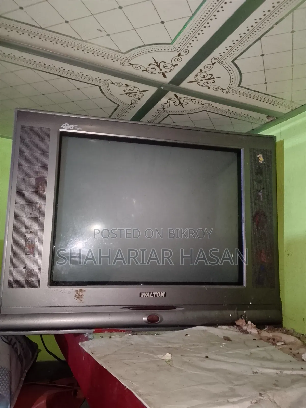 টিভি বিক্রির জন্য
