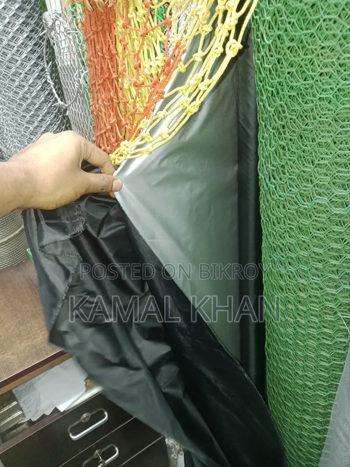 Waterproof curtains for farms, farm net boundary nets.