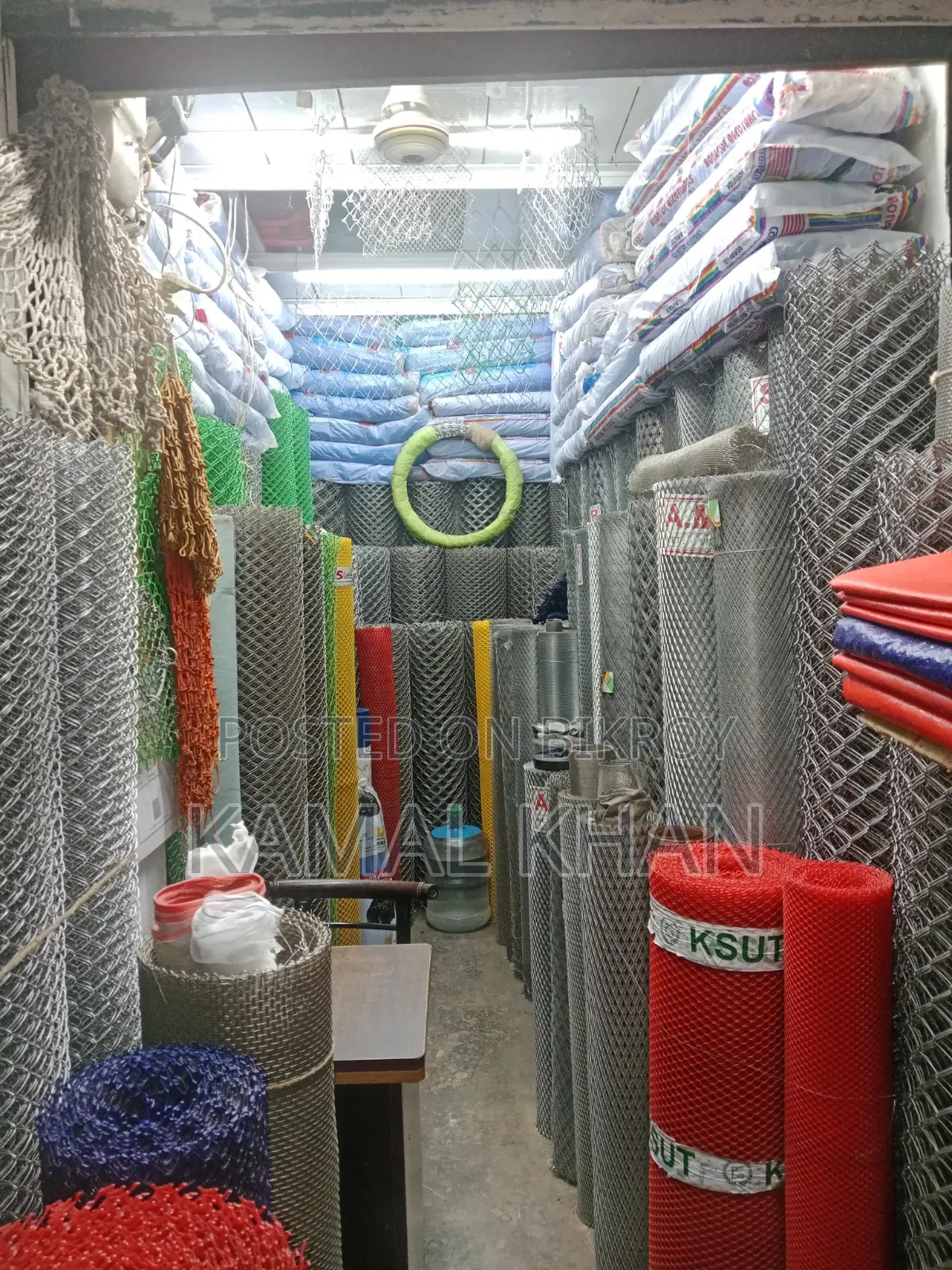 Waterproof curtains for farms, farm net boundary nets.