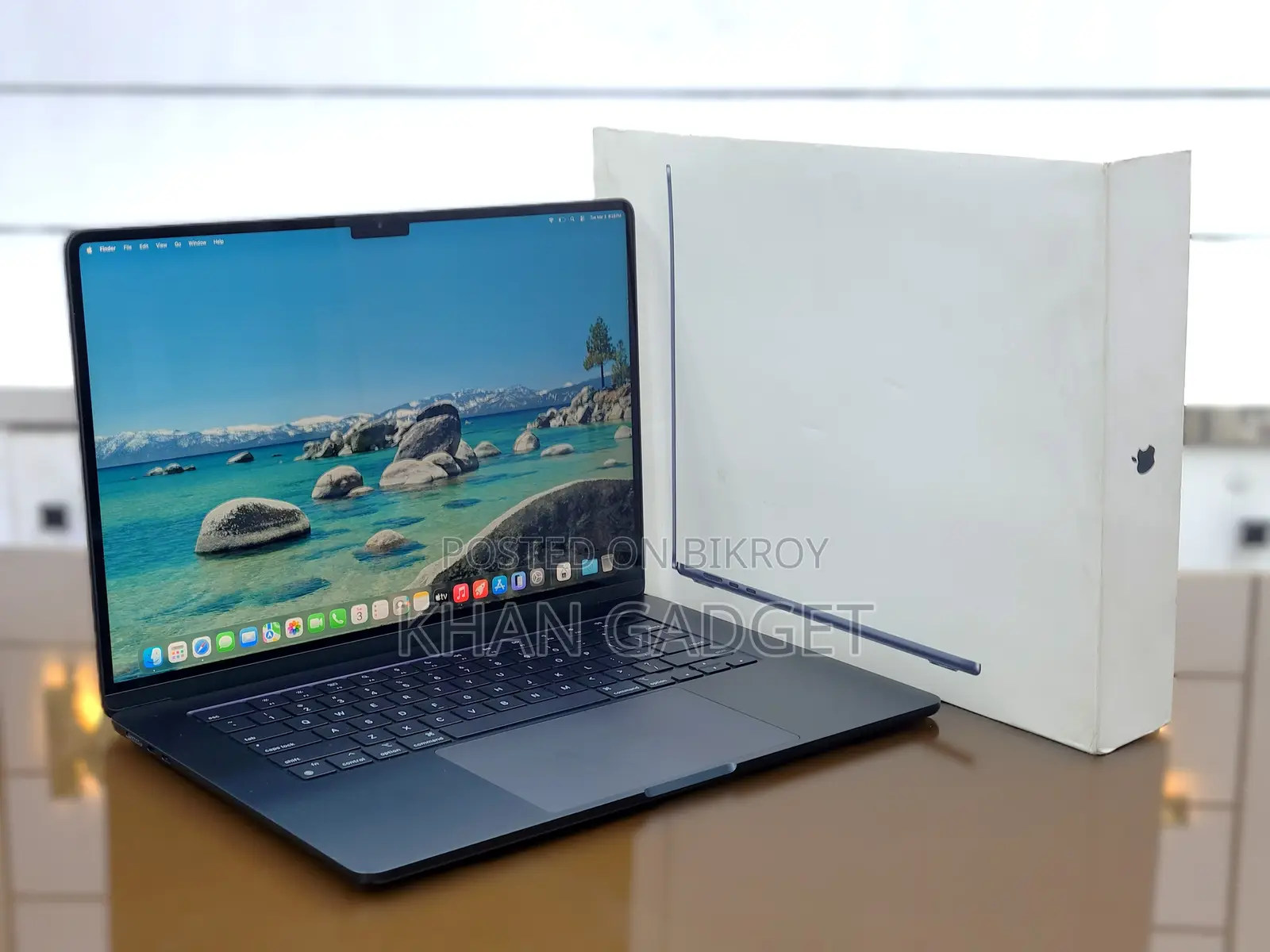 Laptop Apple MacBook Air 2024 M3 8GB Apple M3 SSD 256GB