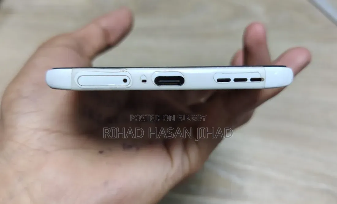 নতুন টেকনো ২৫৬ জিবি সাদা