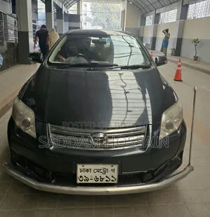 টয়োটা করোলা ২০১১ ধূসর