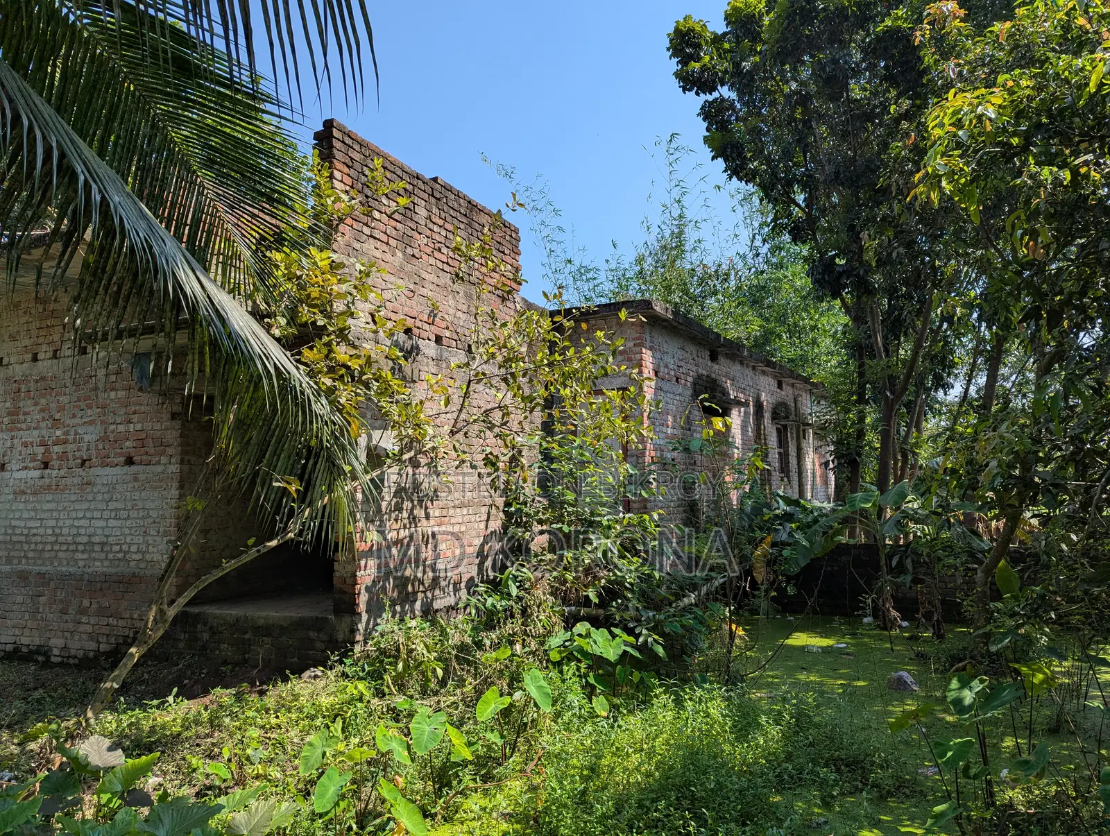 5-Bedroom House in Boalia for Sale