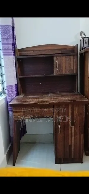 Wood-Mode Study Table