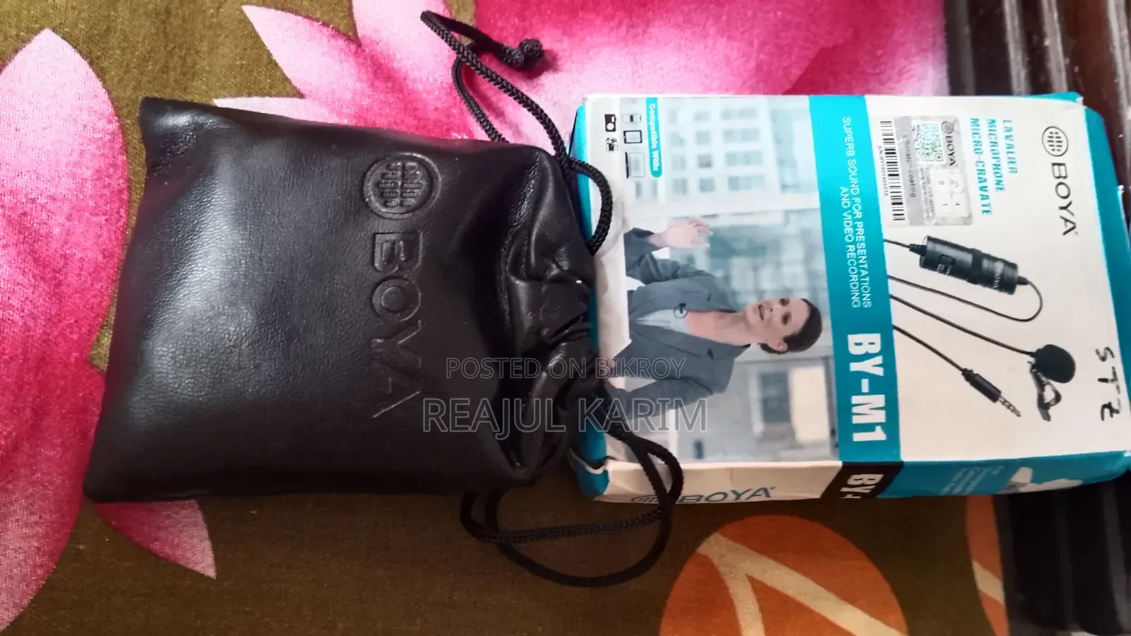Boya microphone and mobile lens