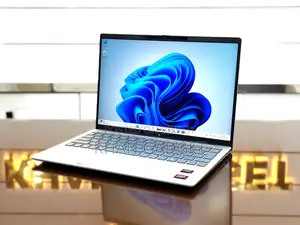 New Laptop HP 16GB AMD Ryzen 5 SSD 512GB