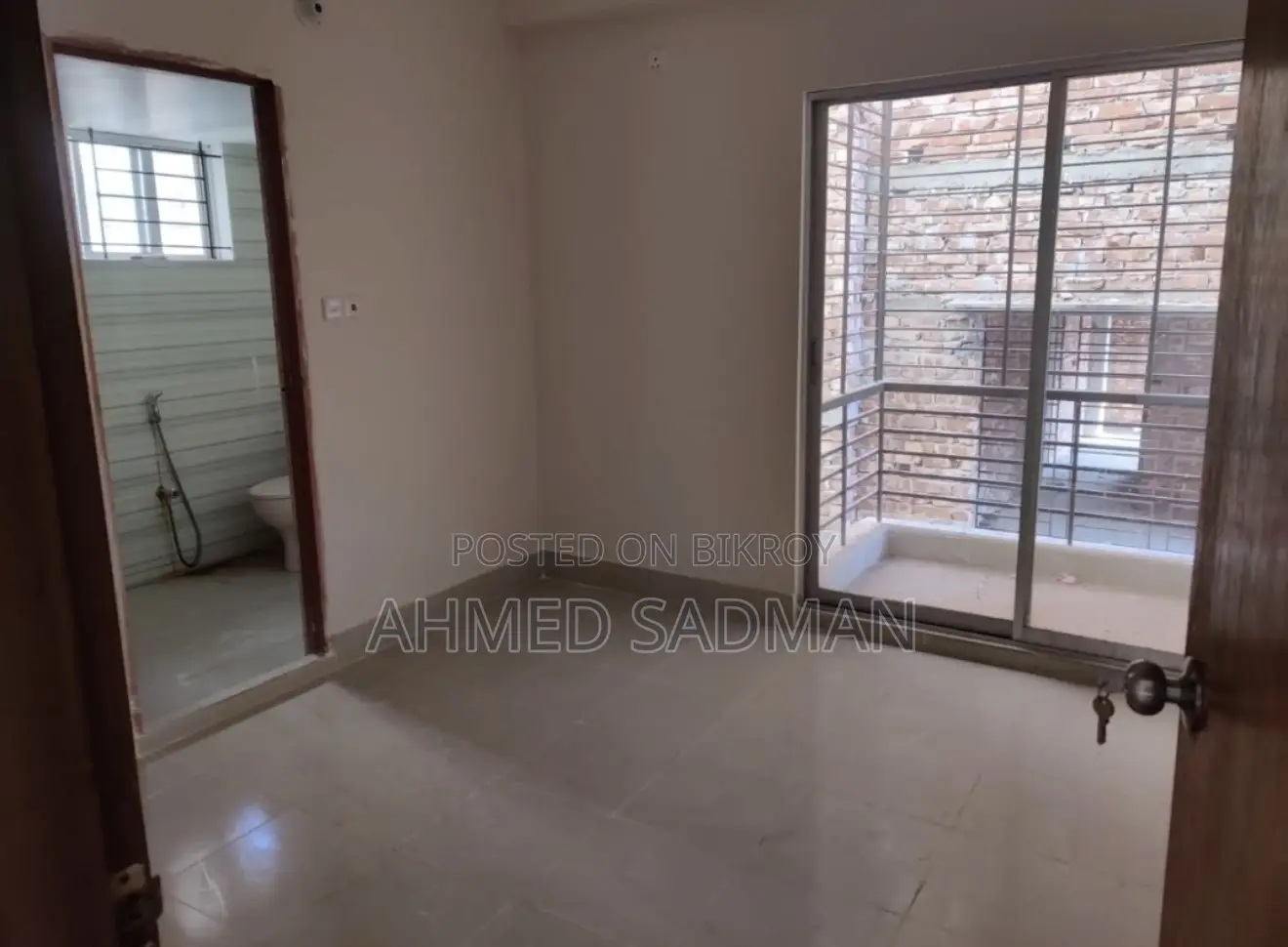 3-bedroom Apartment in Decent Shamim Tower, Jatrabari for Rent