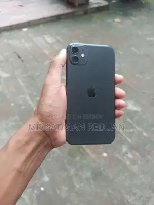 Apple iPhone 11 64 GB Black