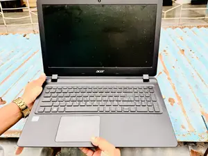 Laptop Acer Aspire E5-575 4GB Intel Core I3 HDD 1T