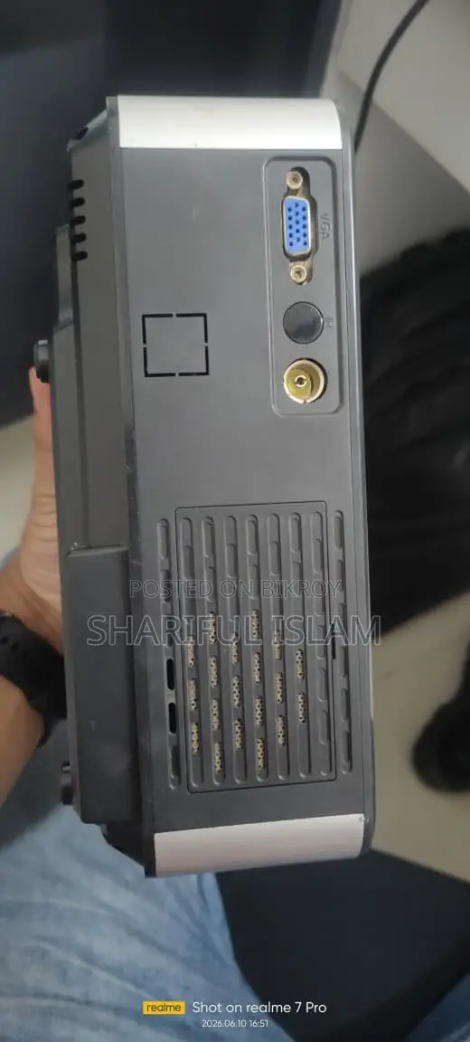 প্রজেক্টর বিক্রির জন্য