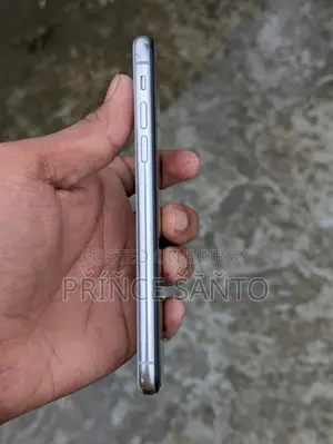 Apple iPhone X 64 GB White