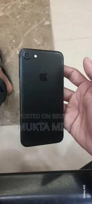 Apple iPhone 7 32 GB Black