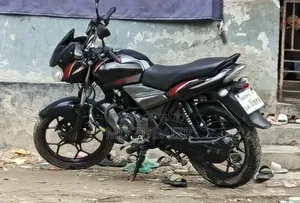Bajaj Discover 125 2021 Red