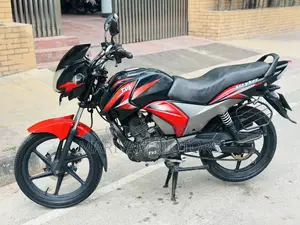 TVS Stryker 125 2018 Black