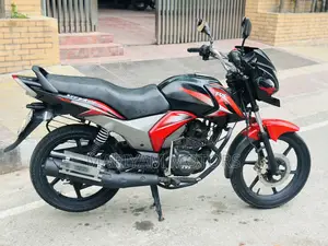 TVS Stryker 125 2018 Black