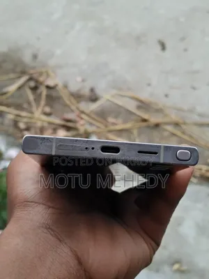 স্যামসাং গ্যালাক্সি এস২৪ আল্ট্রা ২৫৬ জিবি