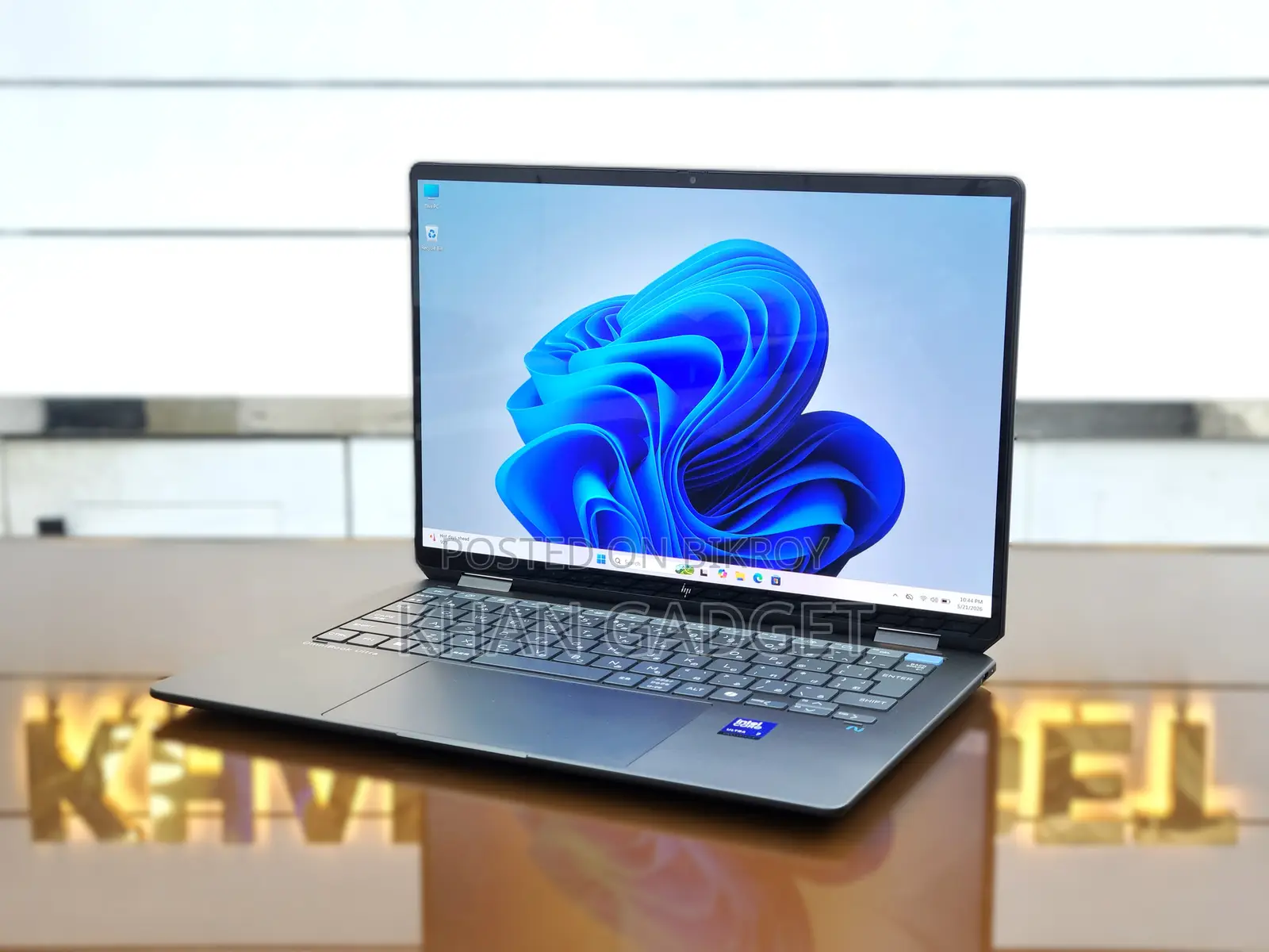 New Laptop HP OmniBook Ultra Flip 14" 32GB Intel Core Ultra 7 SSD 1TB