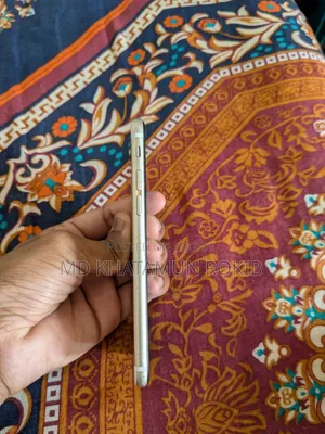 অ্যাপল আইফোন ৬এস ৬৪ জিবি রোজ গোল্ড