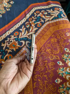 অ্যাপল আইফোন ৬এস ৬৪ জিবি রোজ গোল্ড
