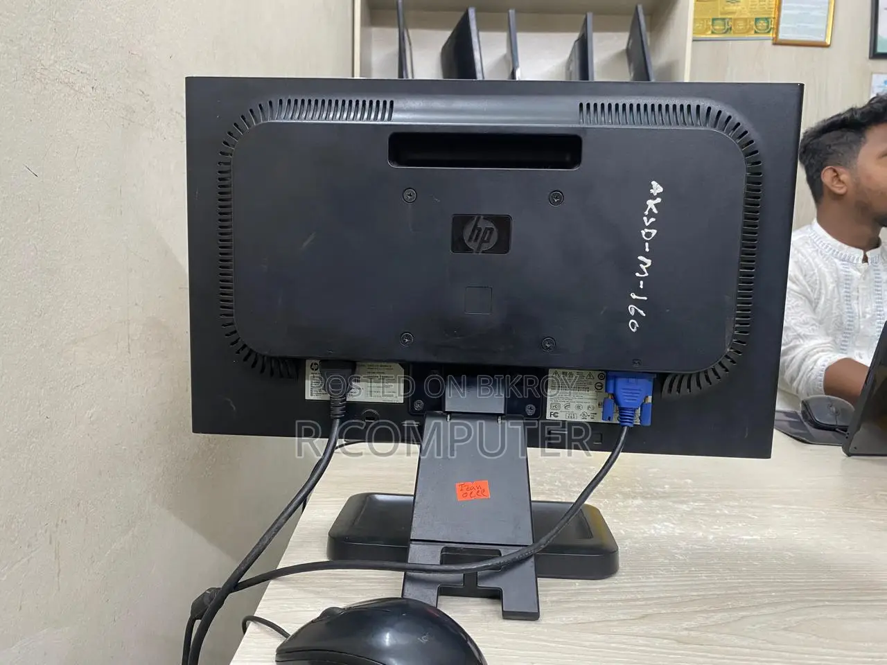 এইচপি ১৮.৫ ইঞ্চি ফুল ফ্রেশ মনিটর