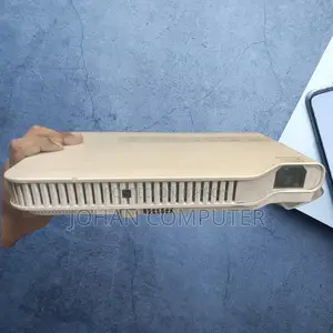 Casio Xj-a147 Slim Laser & Led Hybrid Projector