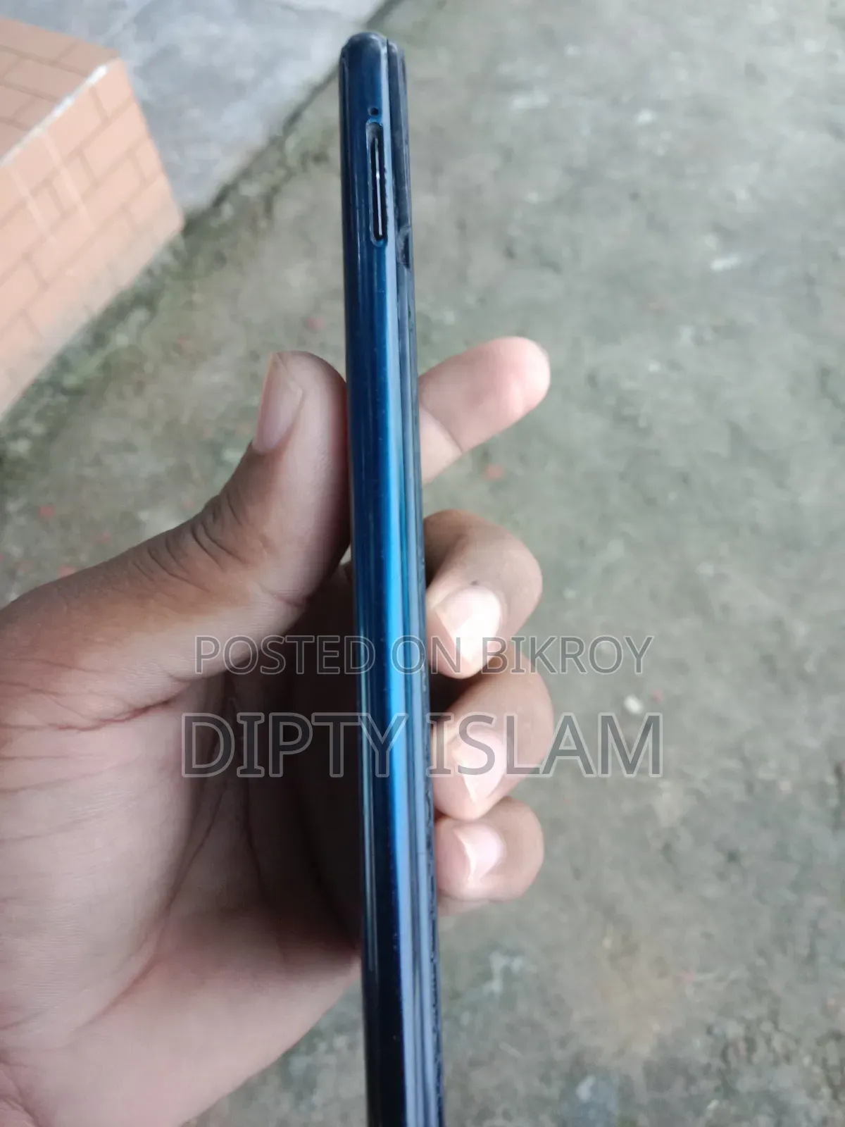 Vivo Y11 ৩২ জিবি ব্লু