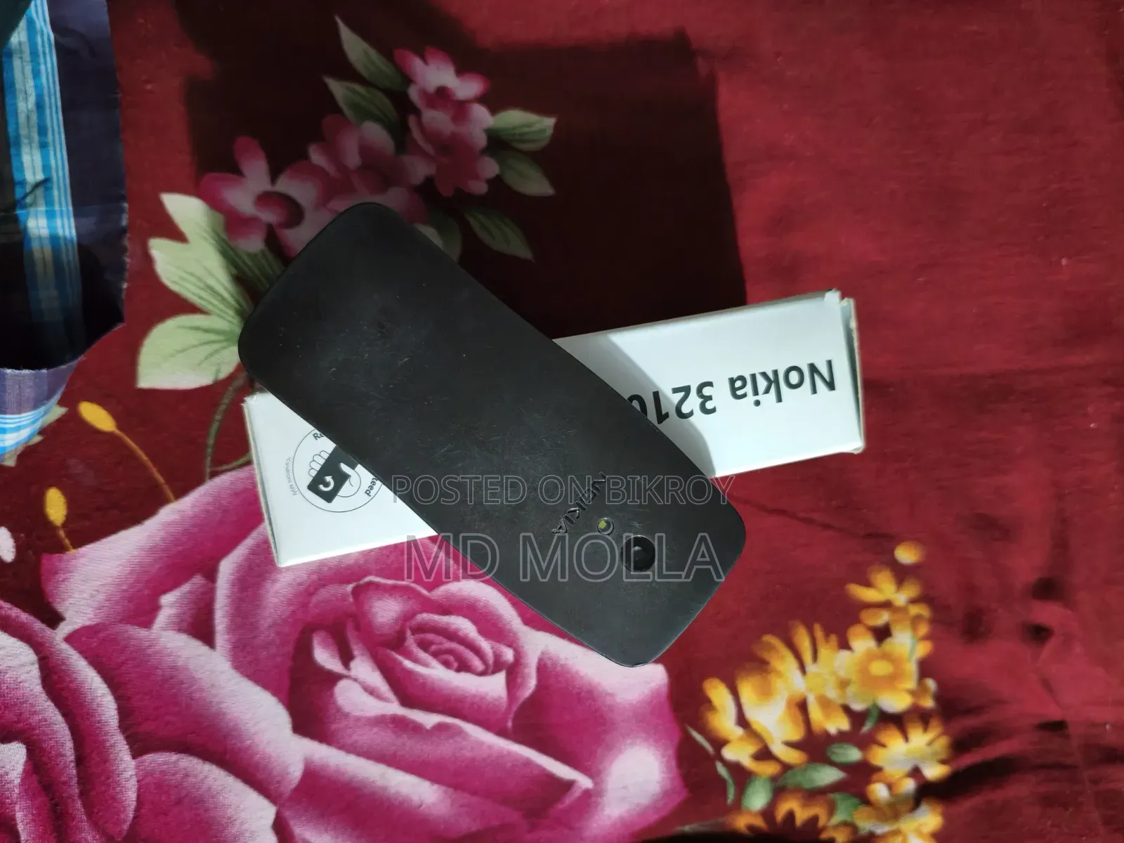 নোকিয়া ৩২১০ কালো