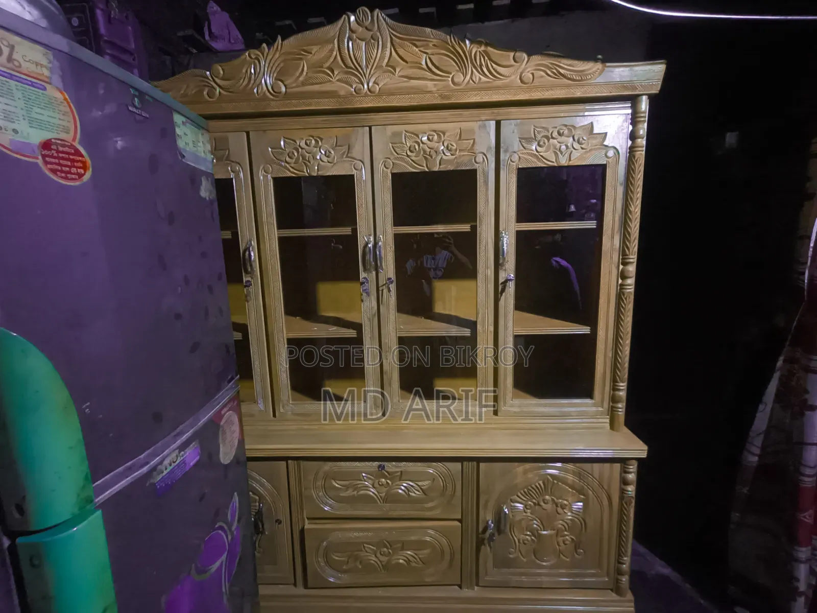 6-Foot Teak Wood Showcase