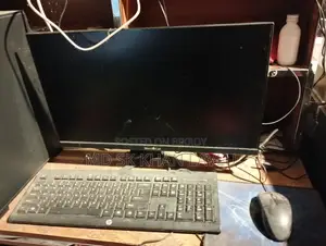 Desktop Computer Microsoft Surface Studio 32GB Intel Core I7 SSD 72GB
