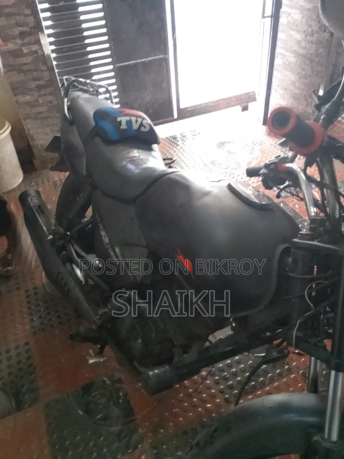 TVS 2017 Black