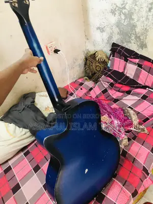 গিটার বিক্রির জন্য