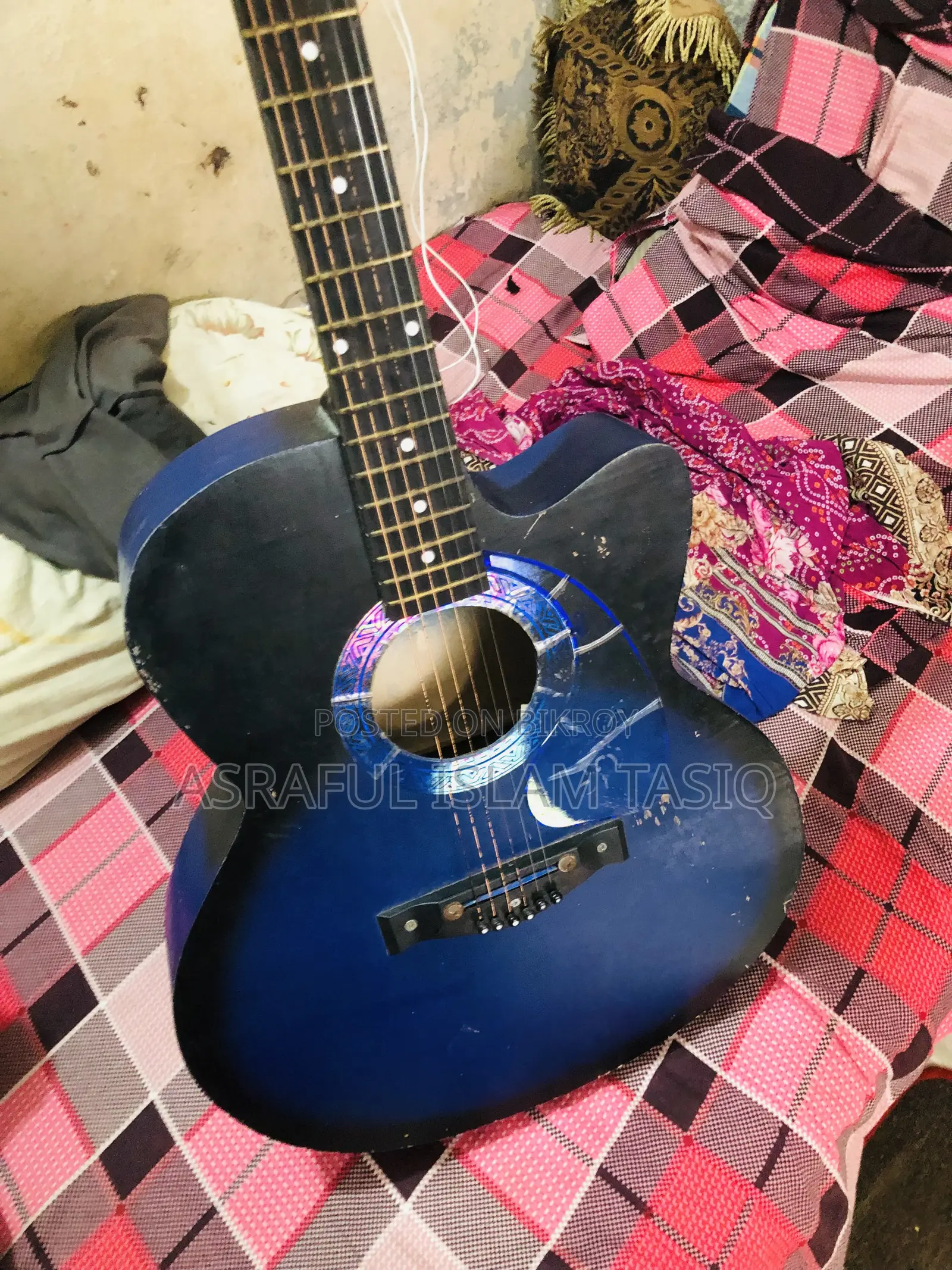 গিটার বিক্রির জন্য