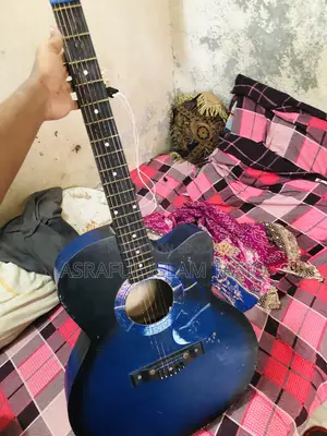 গিটার বিক্রির জন্য