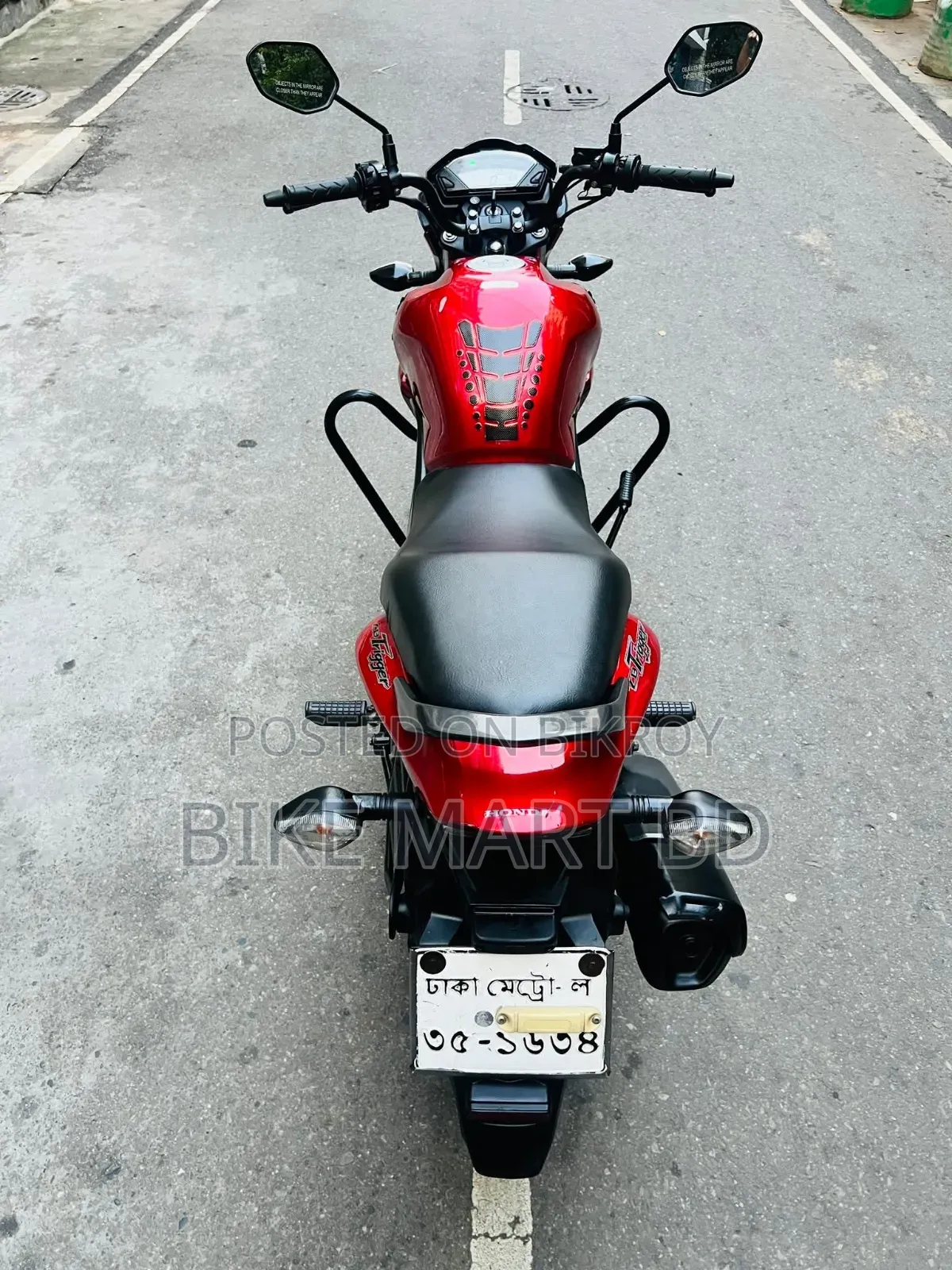 Honda CB 2017 Red