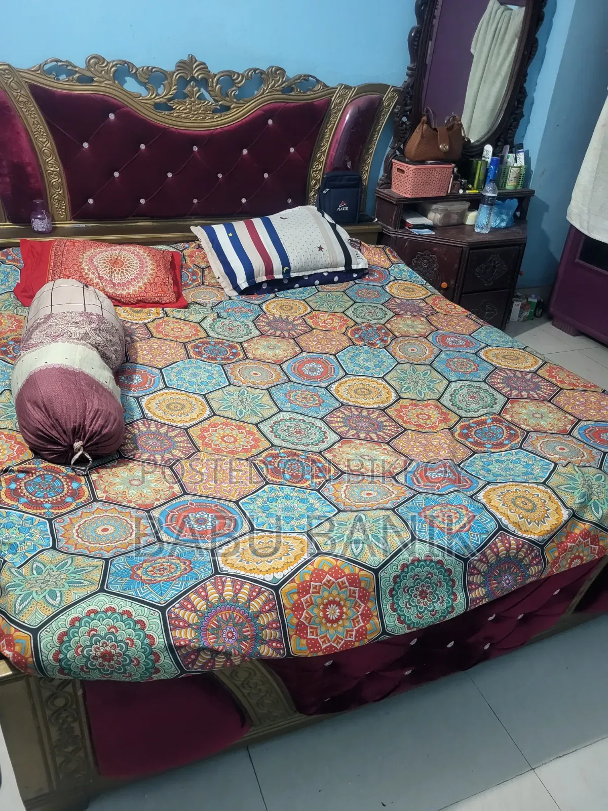 Want to sell very beautiful luxurious bed