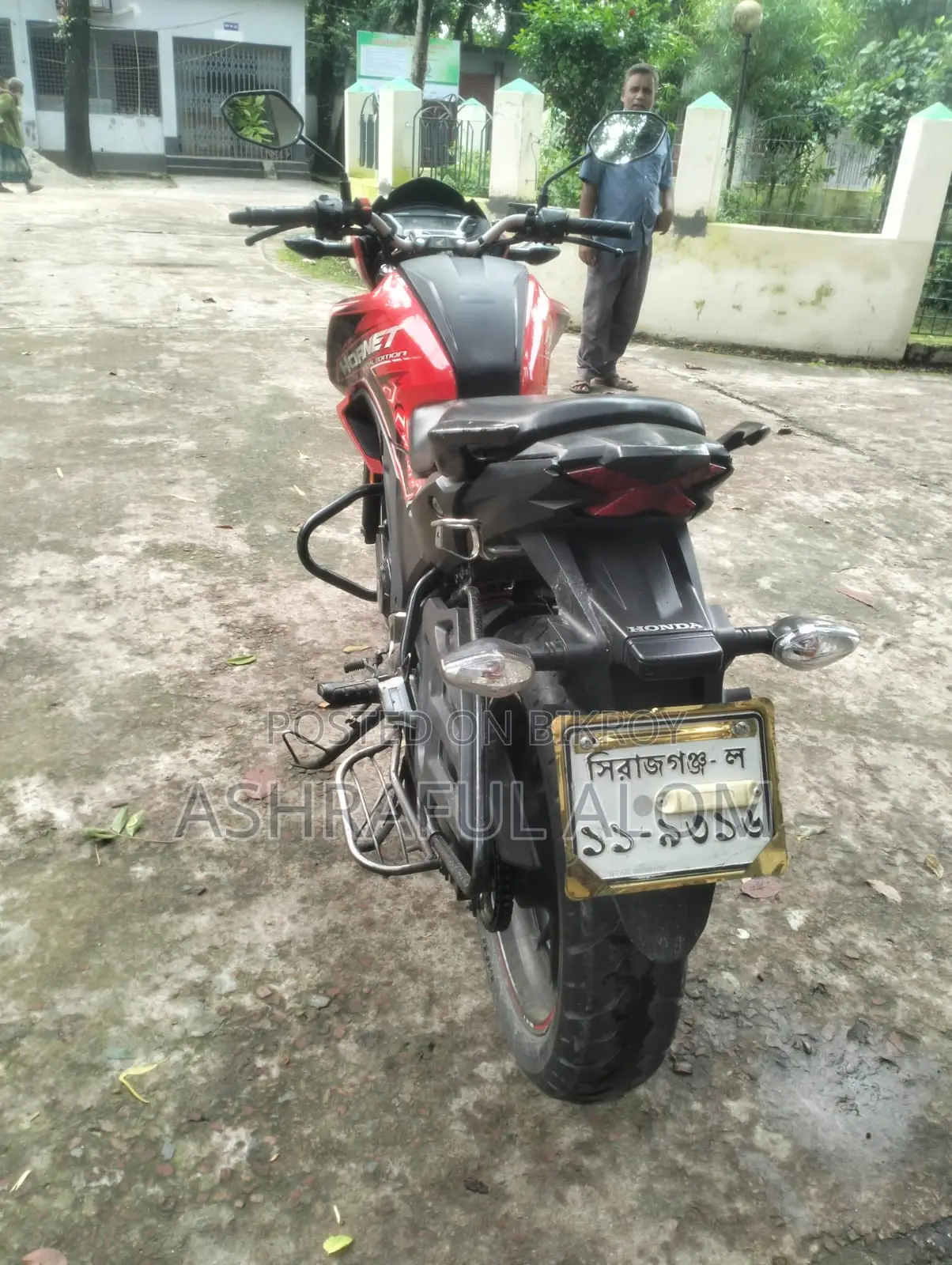Honda Hornet 2022 Red
