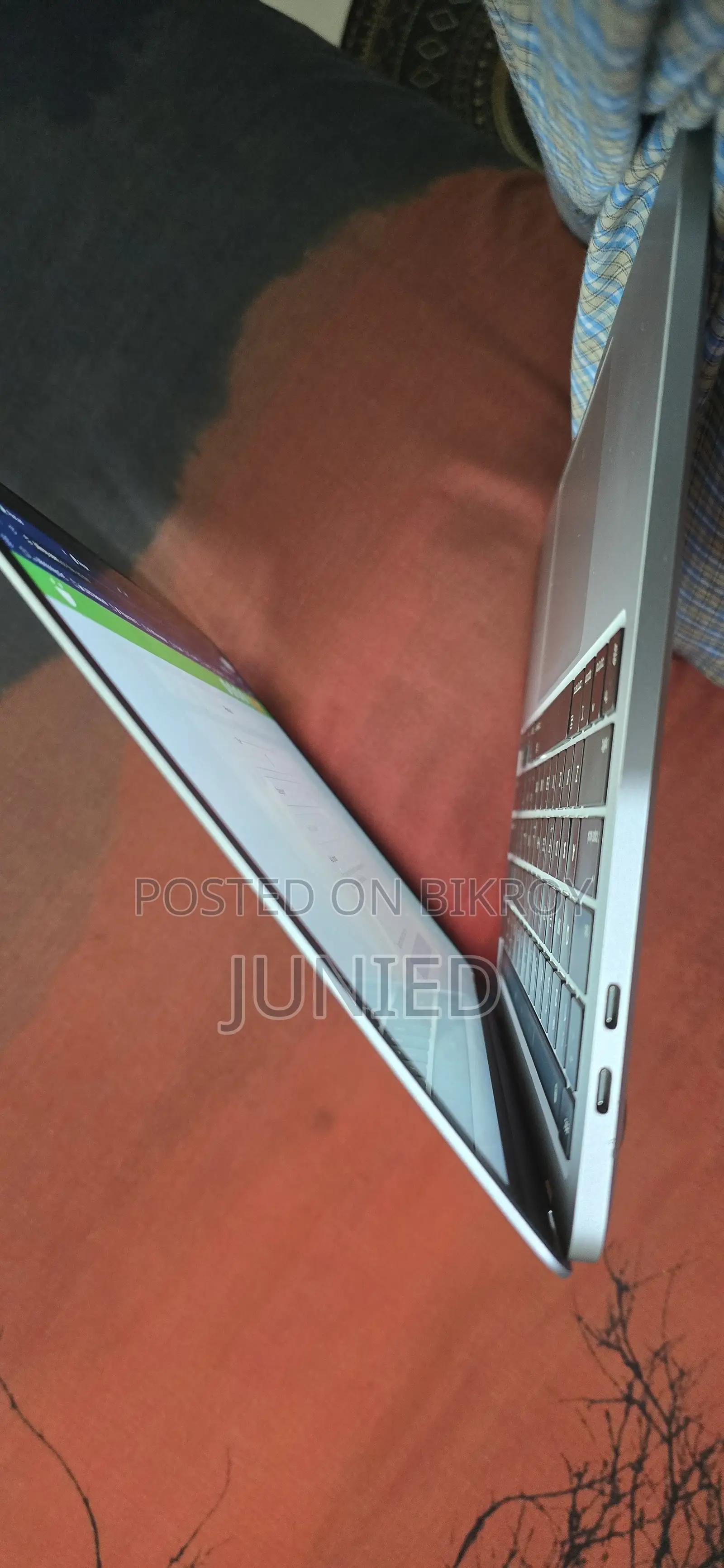Laptop Apple MacBook Pro 2020 M1 16GB Apple M1 SSD 256GB