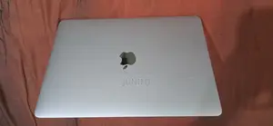 Laptop Apple MacBook Pro 2020 M1 16GB Apple M1 SSD 256GB