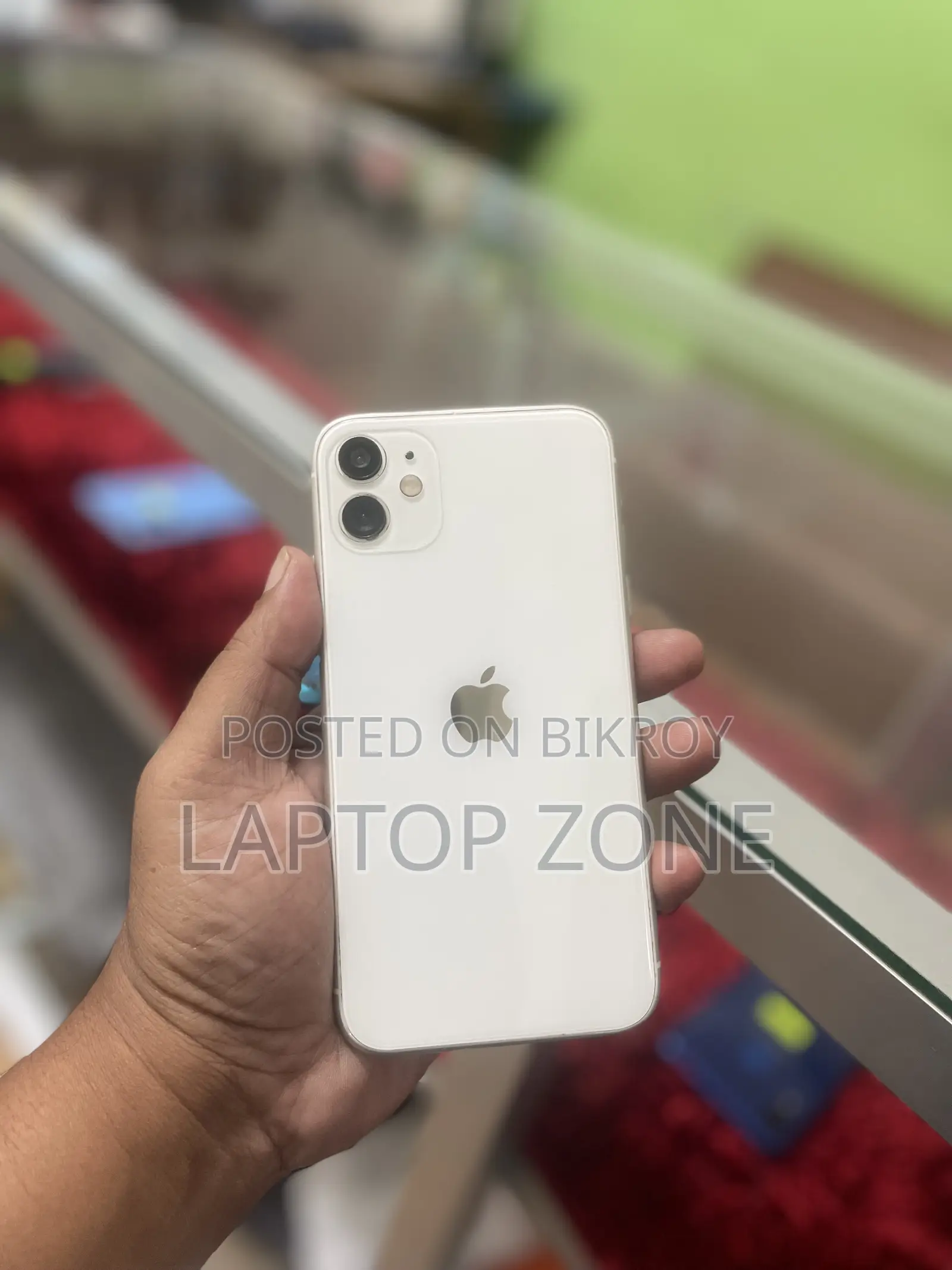 Apple iPhone 11 64 GB White