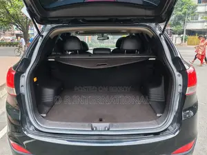 Hyundai Tucson 2012 Black