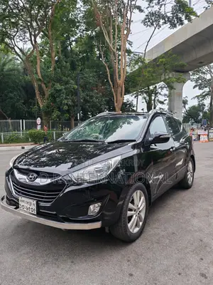 Hyundai Tucson 2012 Black
