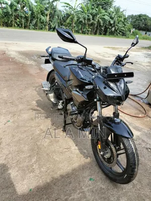 Hero 2025 Black